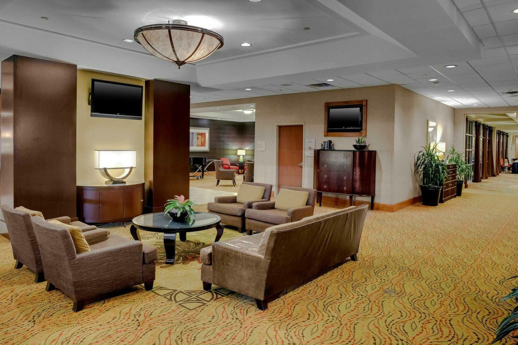Готель Doubletree Birmingham Perimeter Park Екстер'єр фото